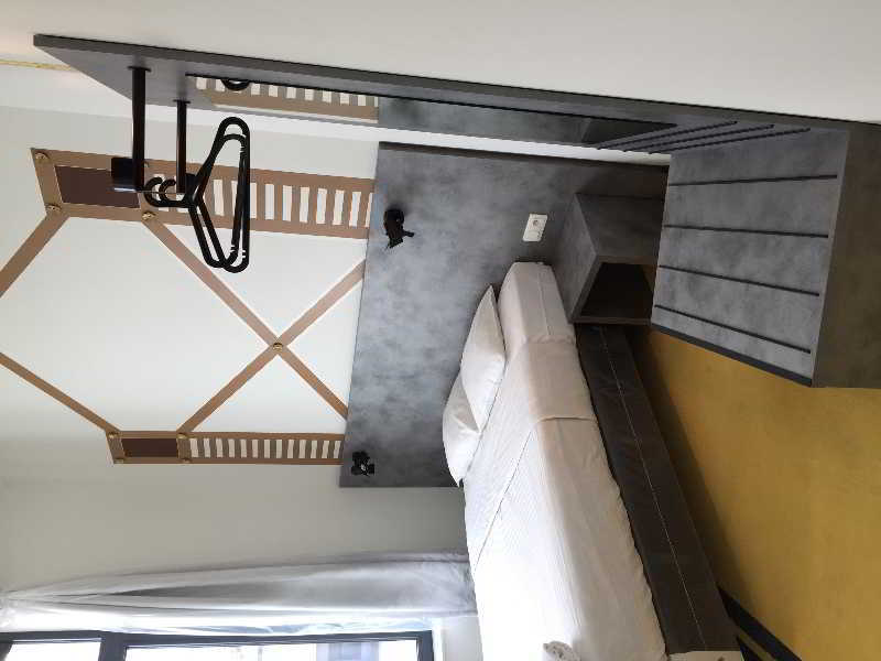 Nekotel Concept Art Hotel Saint-Gilles Exterior foto